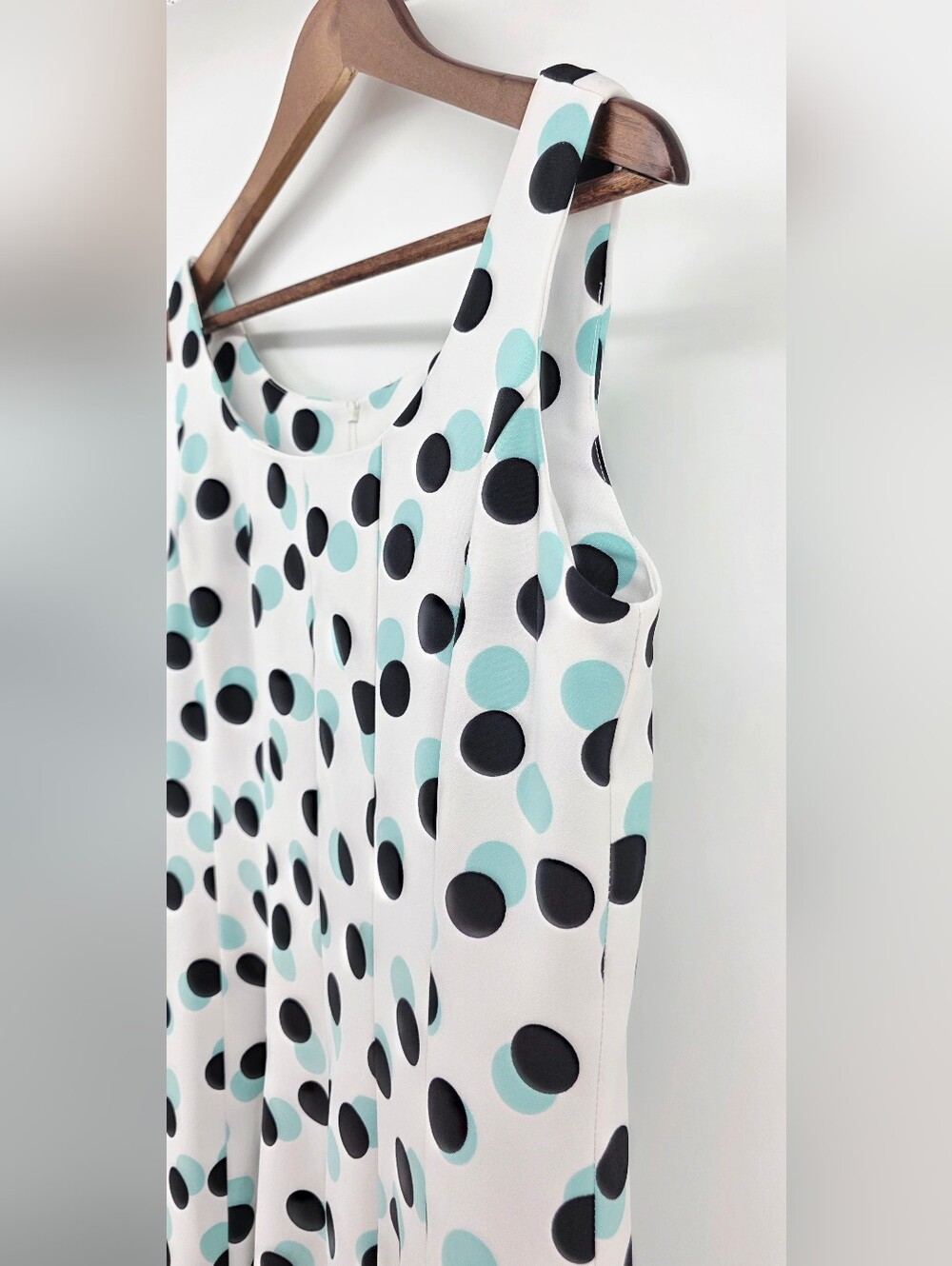Ronni Nicole White Fit & Flare Aqua & Black Polka Dot Dress Retro Chic β Size 10 - Picture 8 of 16